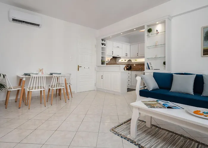 Prelude 2br Naxos Town Center Near Apartamento