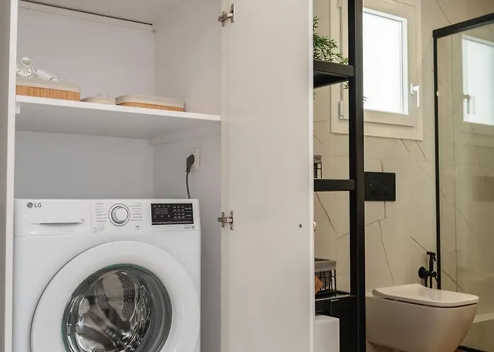 Prelude 2br Naxos Town Center Near *