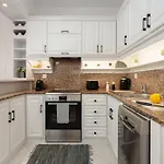 Prelude 2br Naxos Town Center Near Апартаменты Naxos City