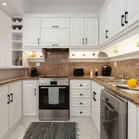 Prelude 2br Naxos Town Center Near شقة Naxos City